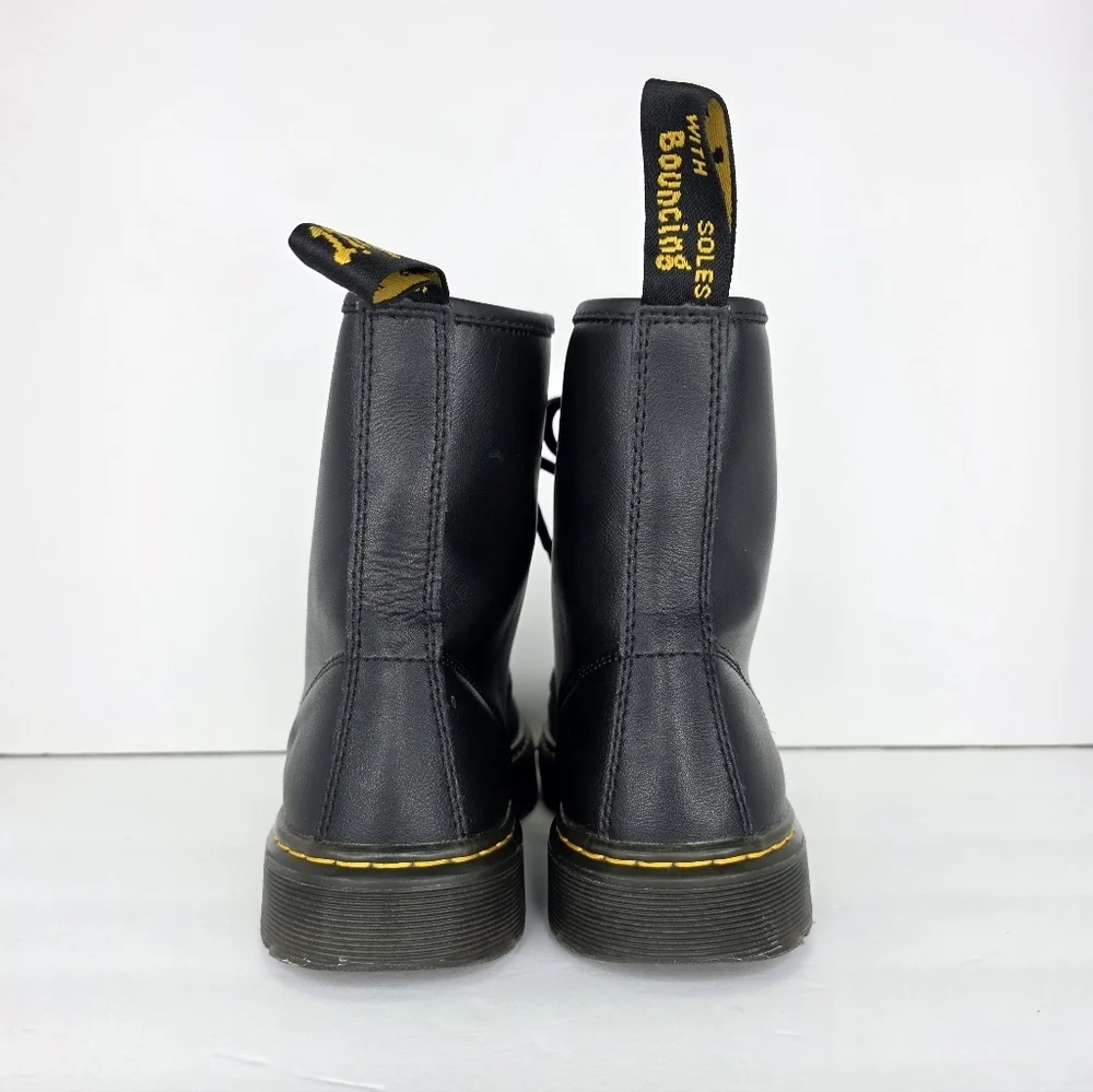 Dr. Martens Zavala Combat Boots Unisex Black Leather Yellow Stitching Size M7 W8 - Picture 9 of 16